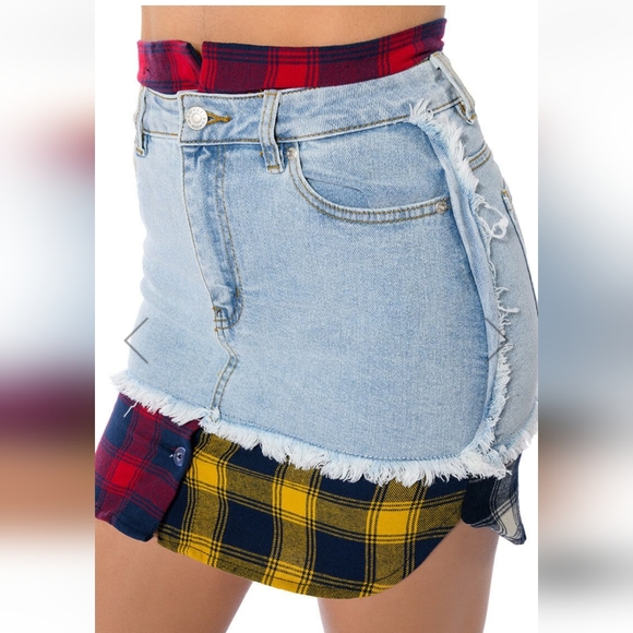 Akira plaid top size L skirt medium with stretch - Picture 3 of 4